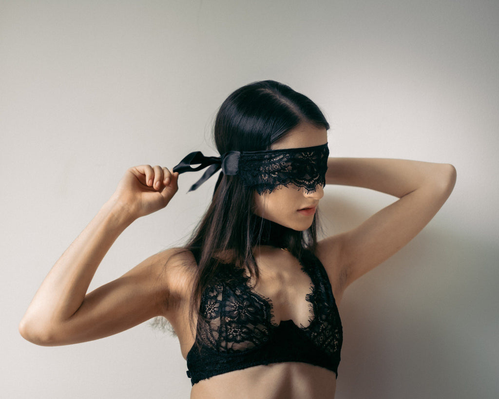 Malia Black Lace Blindfold - Colette And Sebastian